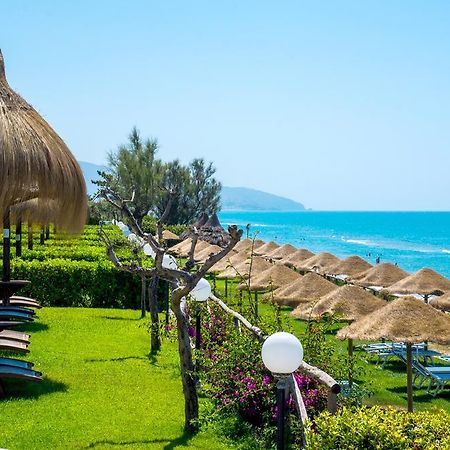 Holiday Village Fondi Ngoại thất bức ảnh
