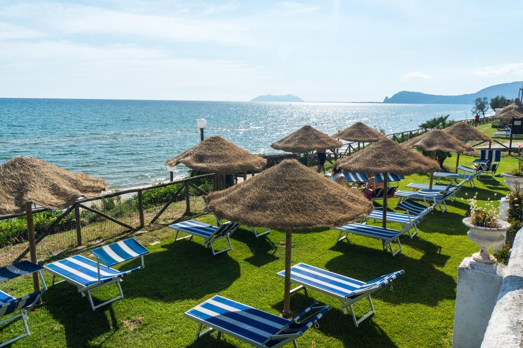 Holiday Village Fondi Ngoại thất bức ảnh