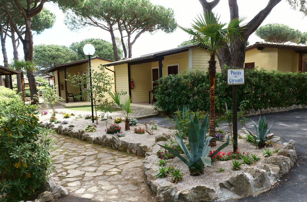 Holiday Village Fondi Ngoại thất bức ảnh